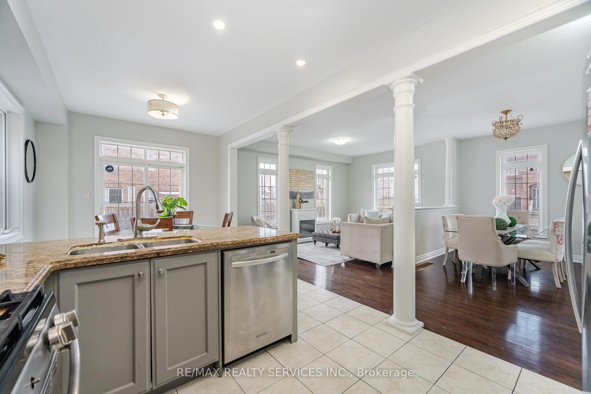 Photo 17 of 1 Ballyhaise Crescent, Brampton, Credit Valley — HOMEH