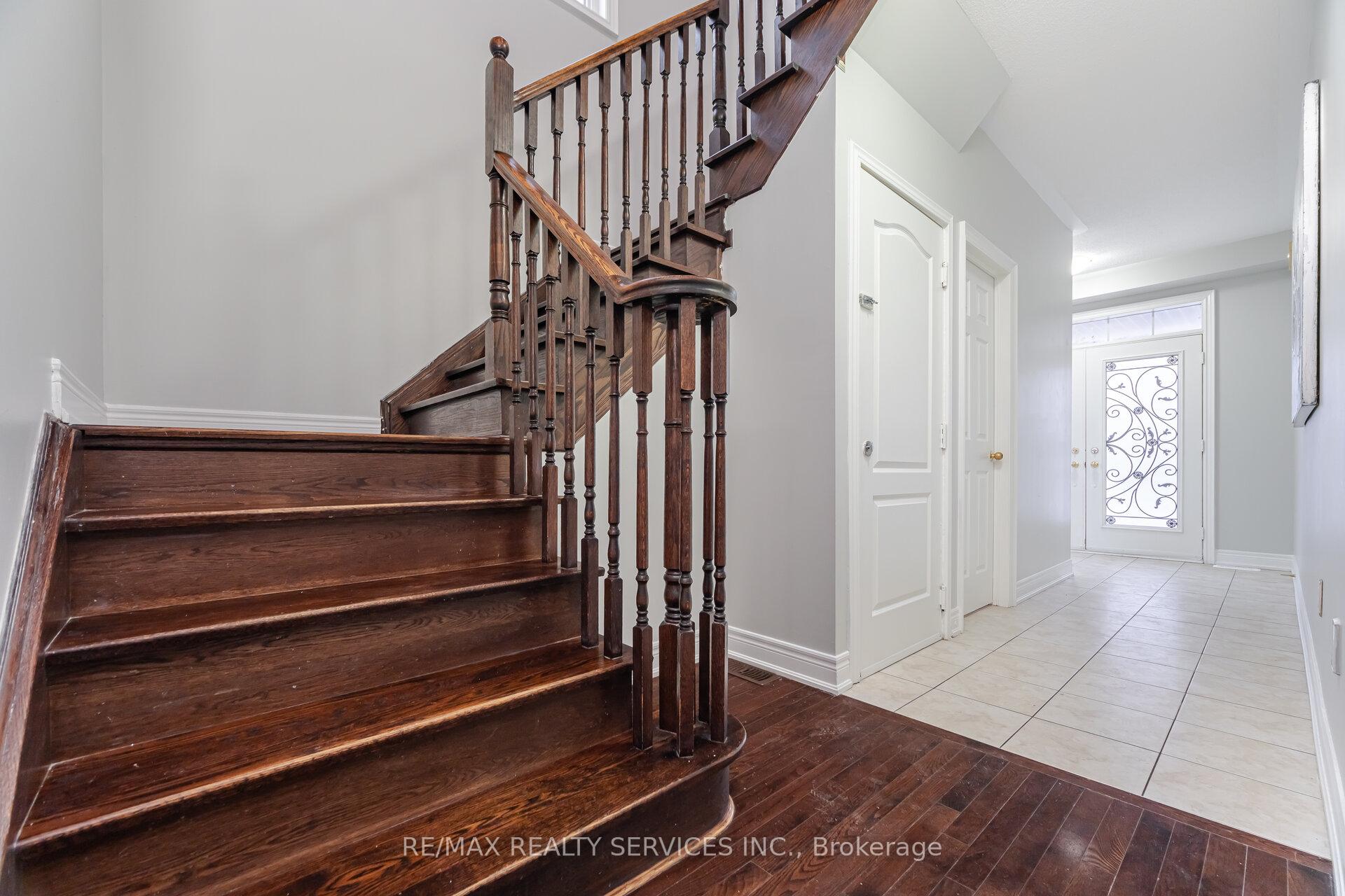 Photo 23 of 1 Ballyhaise Crescent, Brampton, Credit Valley — HOMEH