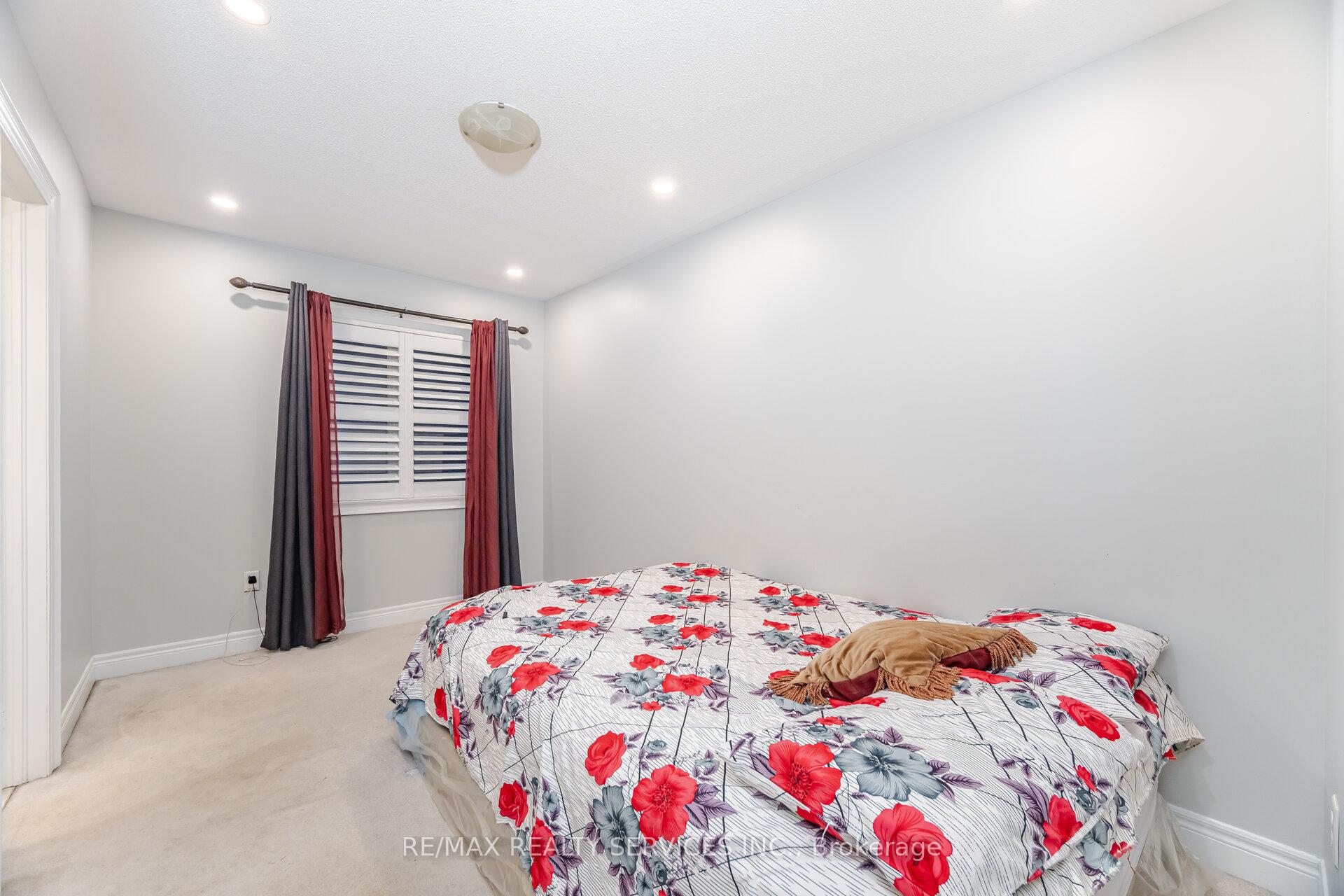 Photo 29 of 1 Ballyhaise Crescent, Brampton, Credit Valley — HOMEH