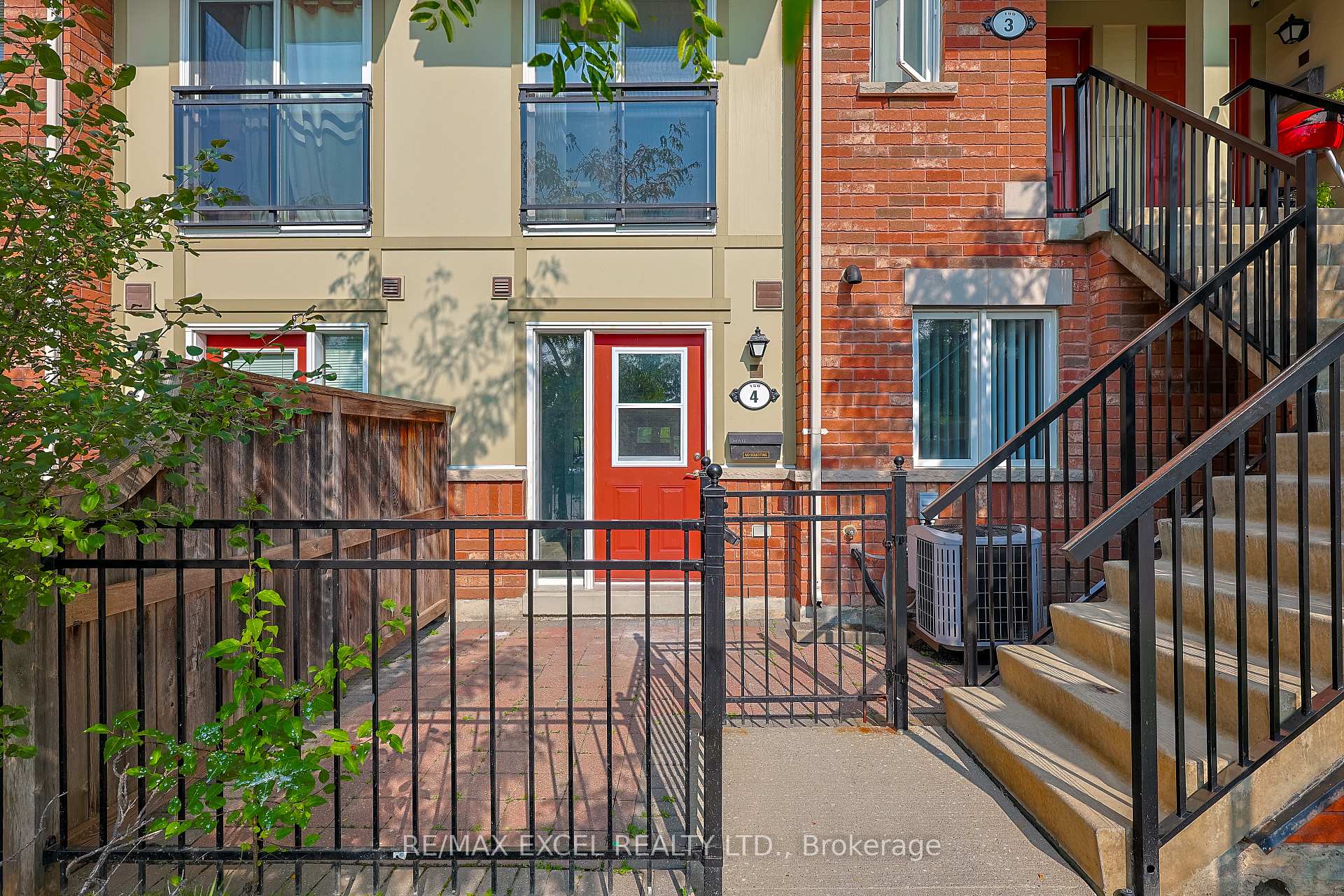 Photo 3 of Unit 4, 150 Chancery Road, Markham, Greensborough — HOMEH
