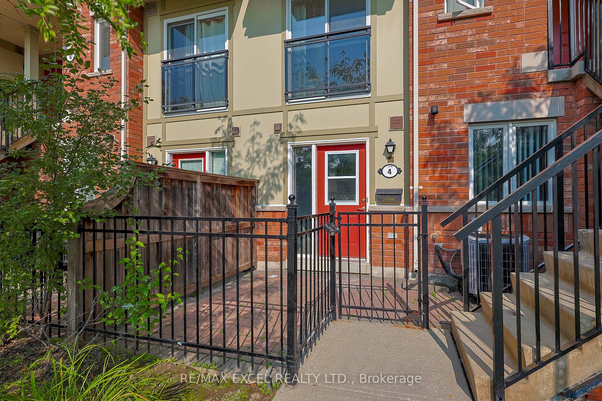 Photo 4 of Unit 4, 150 Chancery Road, Markham, Greensborough — HOMEH