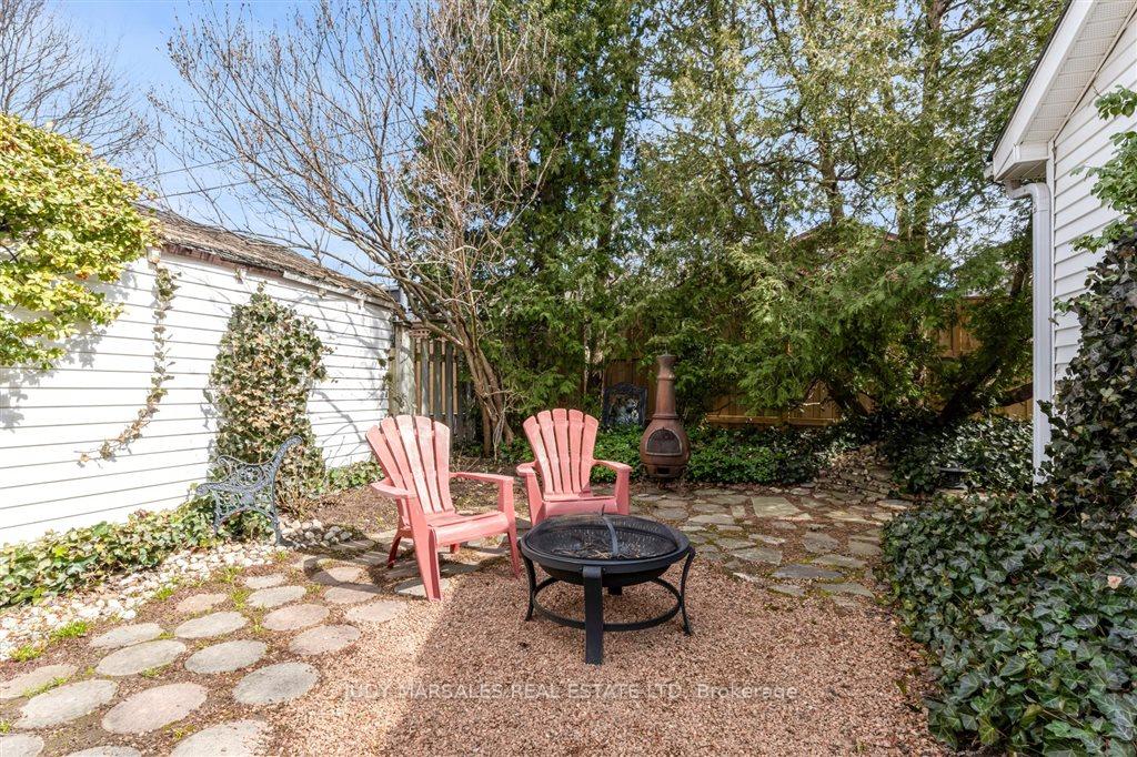 Photo 6 of 93 Edgemont Street S, Hamilton, Delta — HOMEH