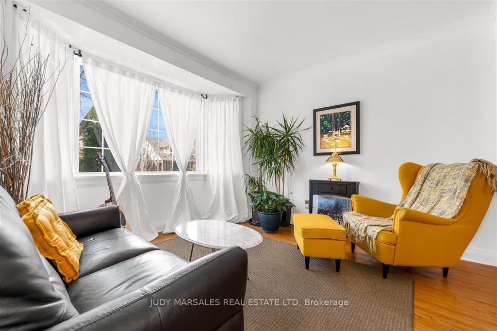Photo 19 of 93 Edgemont Street S, Hamilton, Delta — HOMEH