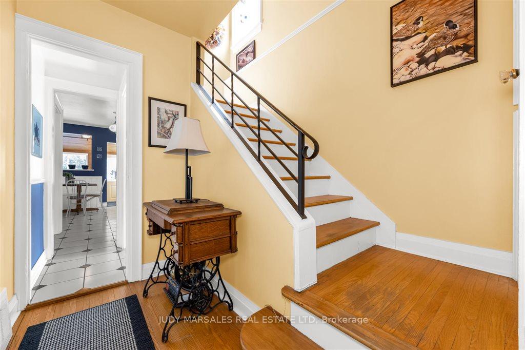Photo 32 of 93 Edgemont Street S, Hamilton, Delta — HOMEH
