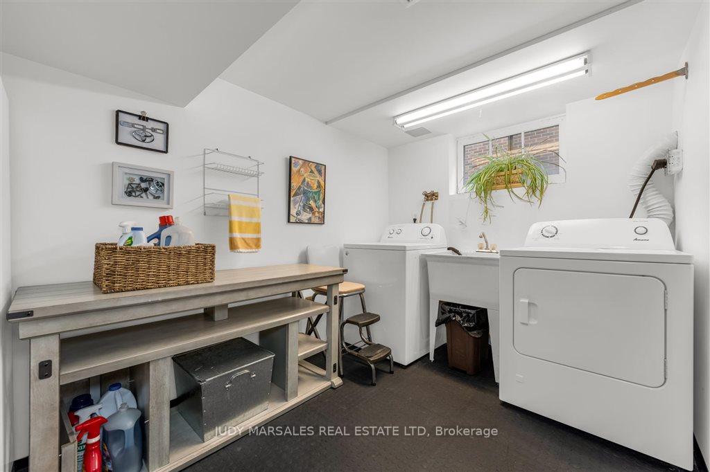Photo 37 of 93 Edgemont Street S, Hamilton, Delta — HOMEH