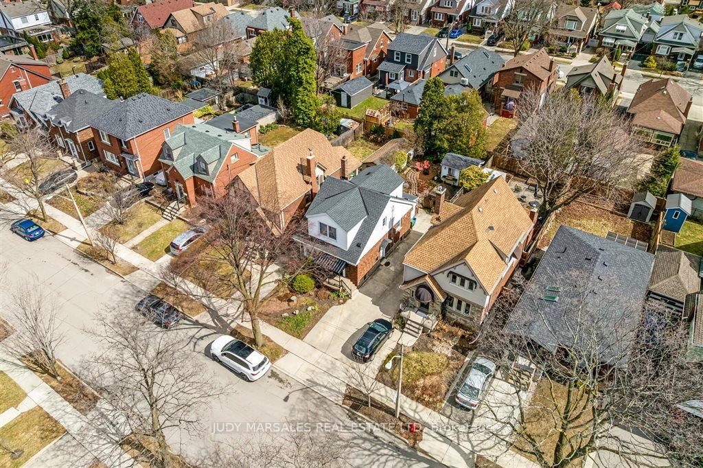 Photo 39 of 93 Edgemont Street S, Hamilton, Delta — HOMEH