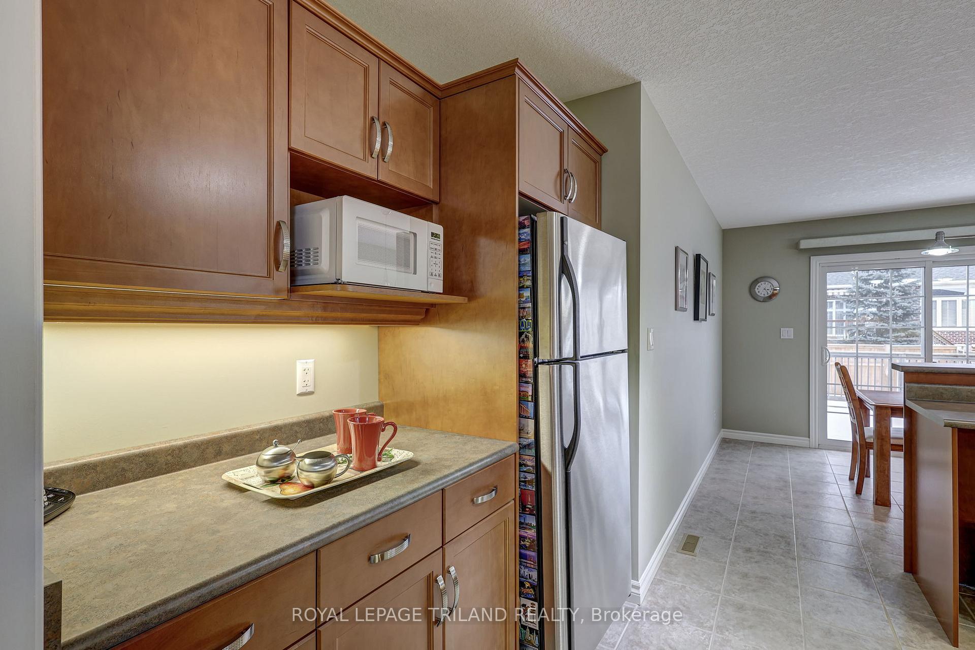 Photo 14 of 60 Penhale Avenue, St. Thomas — HOMEH