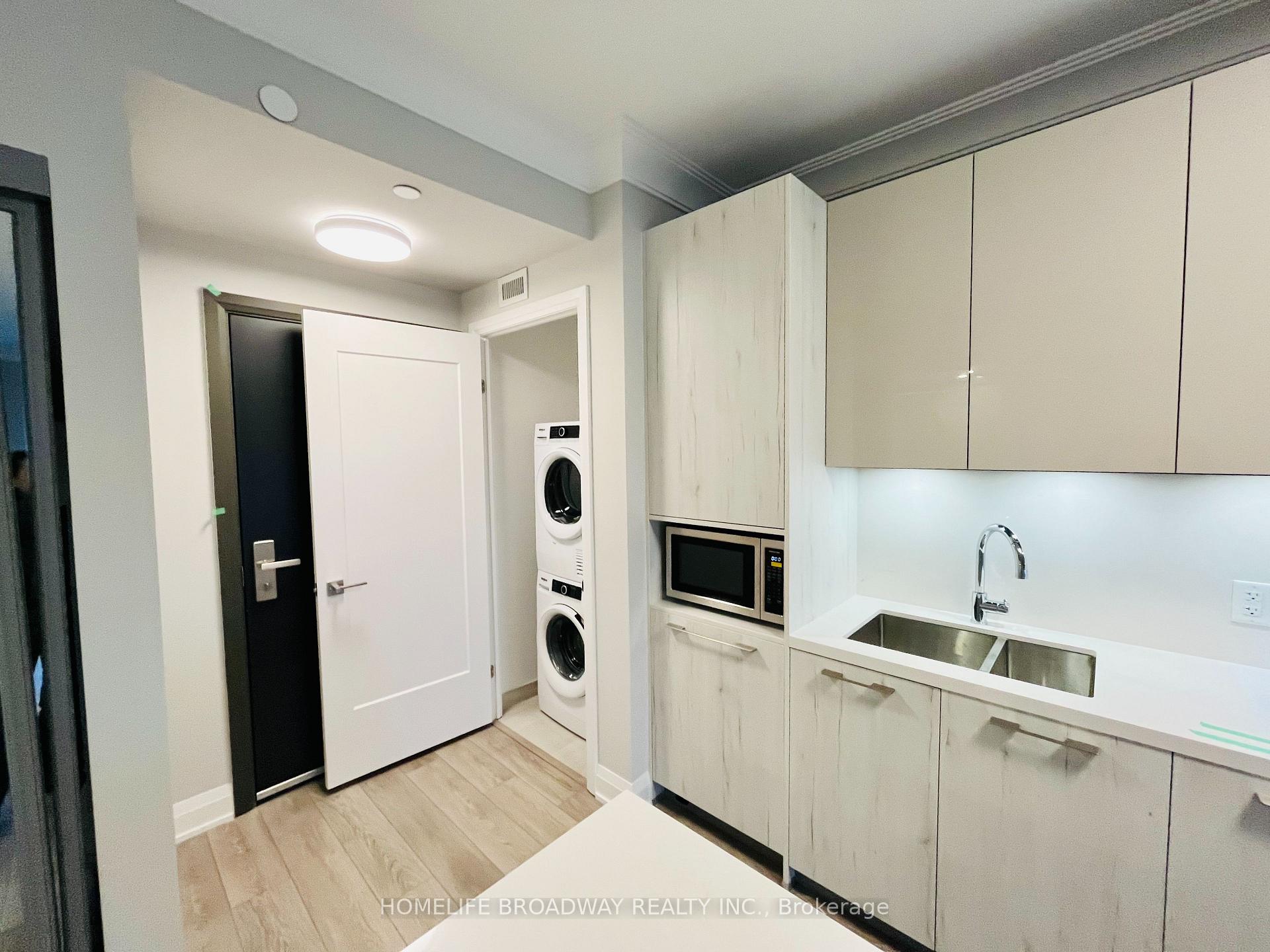 Photo 2 of Unit 3608, 8 Water Walk Drive, Markham, Unionville — HOMEH