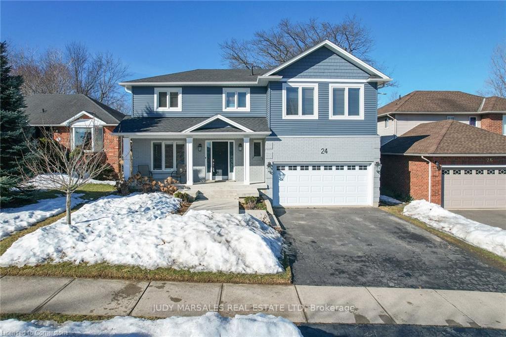 Photo 2 of 24 Linington Trail, Hamilton, Dundas — HOMEH