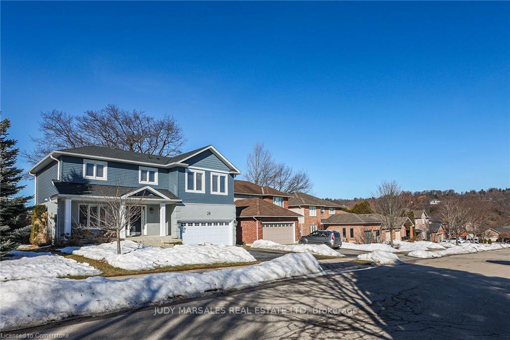 Photo 22 of 24 Linington Trail, Hamilton, Dundas — HOMEH