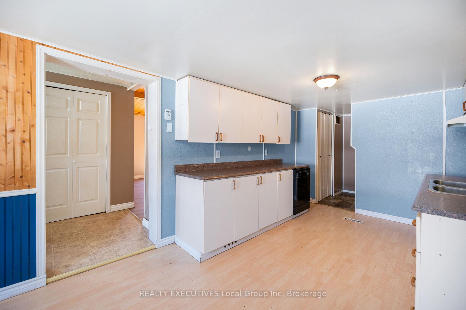 Photo 12 of 330 Nineth Street, Mattawa — HOMEH