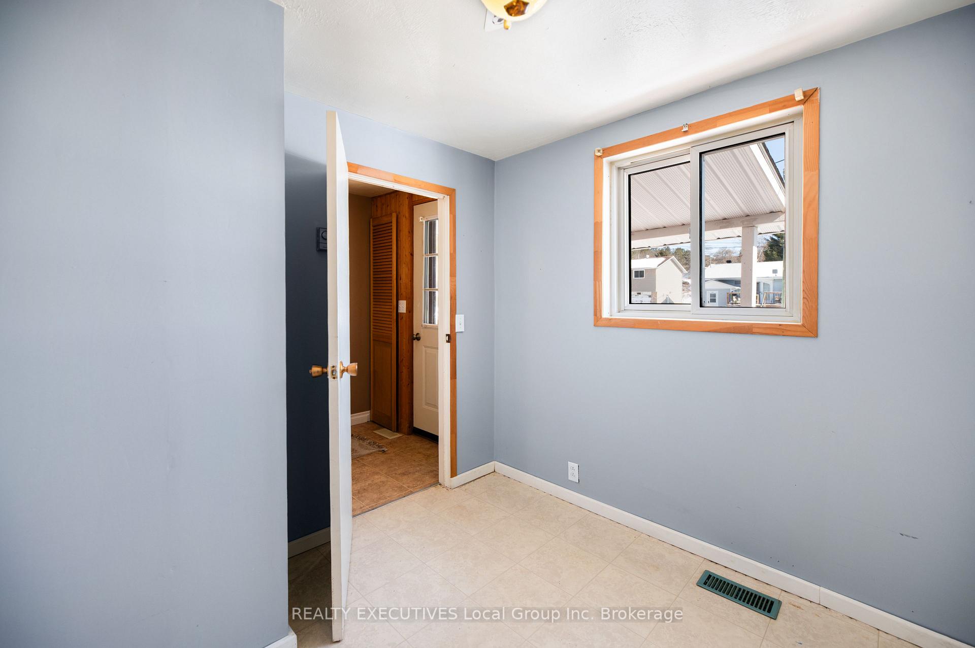 Photo 23 of 330 Nineth Street, Mattawa — HOMEH