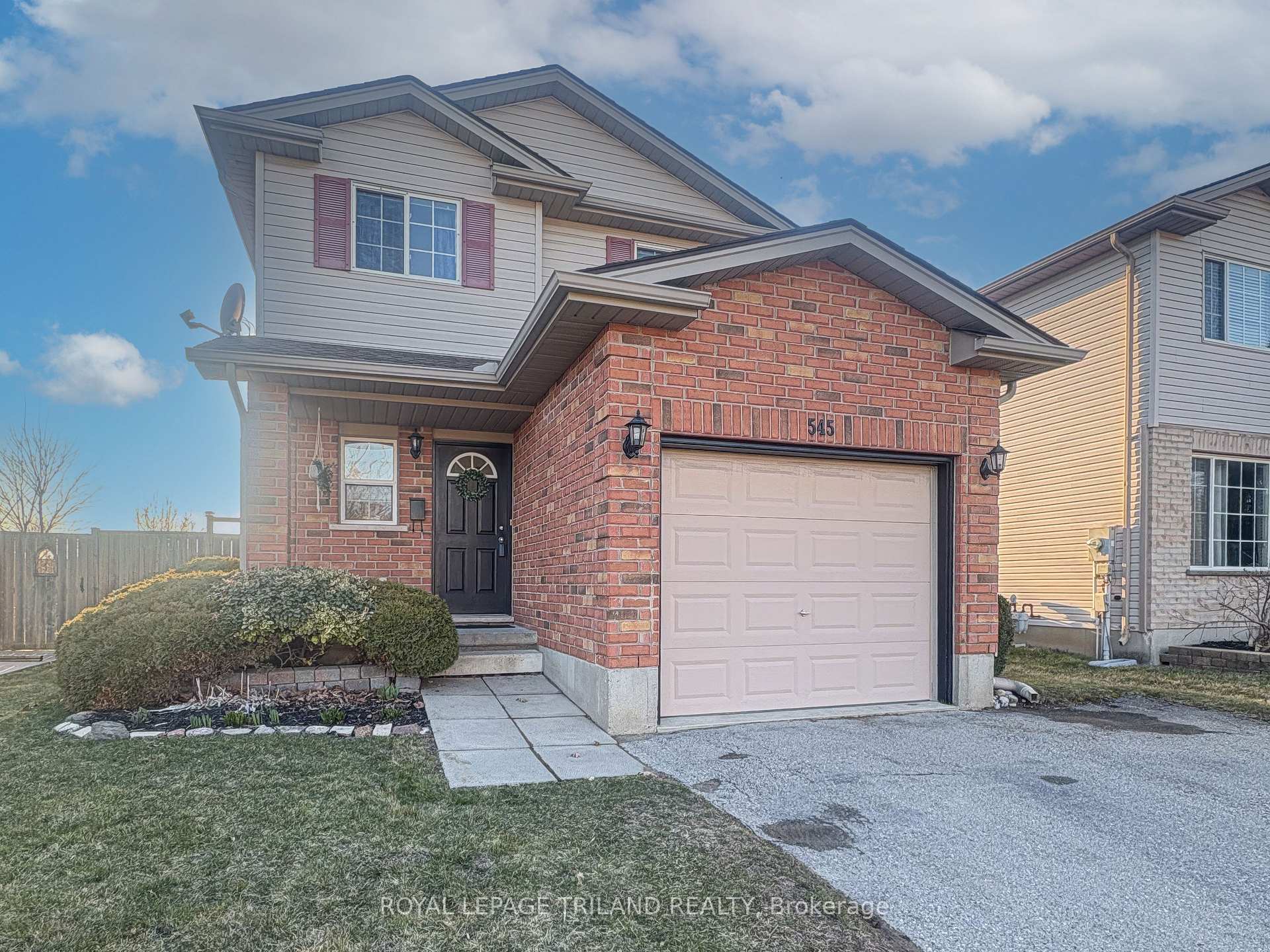 Photo 3 of 545 Highview Drive, St. Thomas — HOMEH