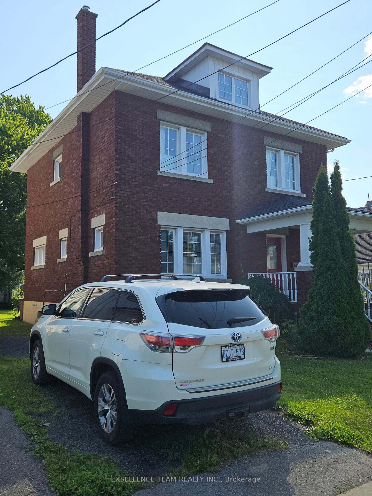 Photo 3 of 111 Marlborough Street, Cornwall — HOMEH