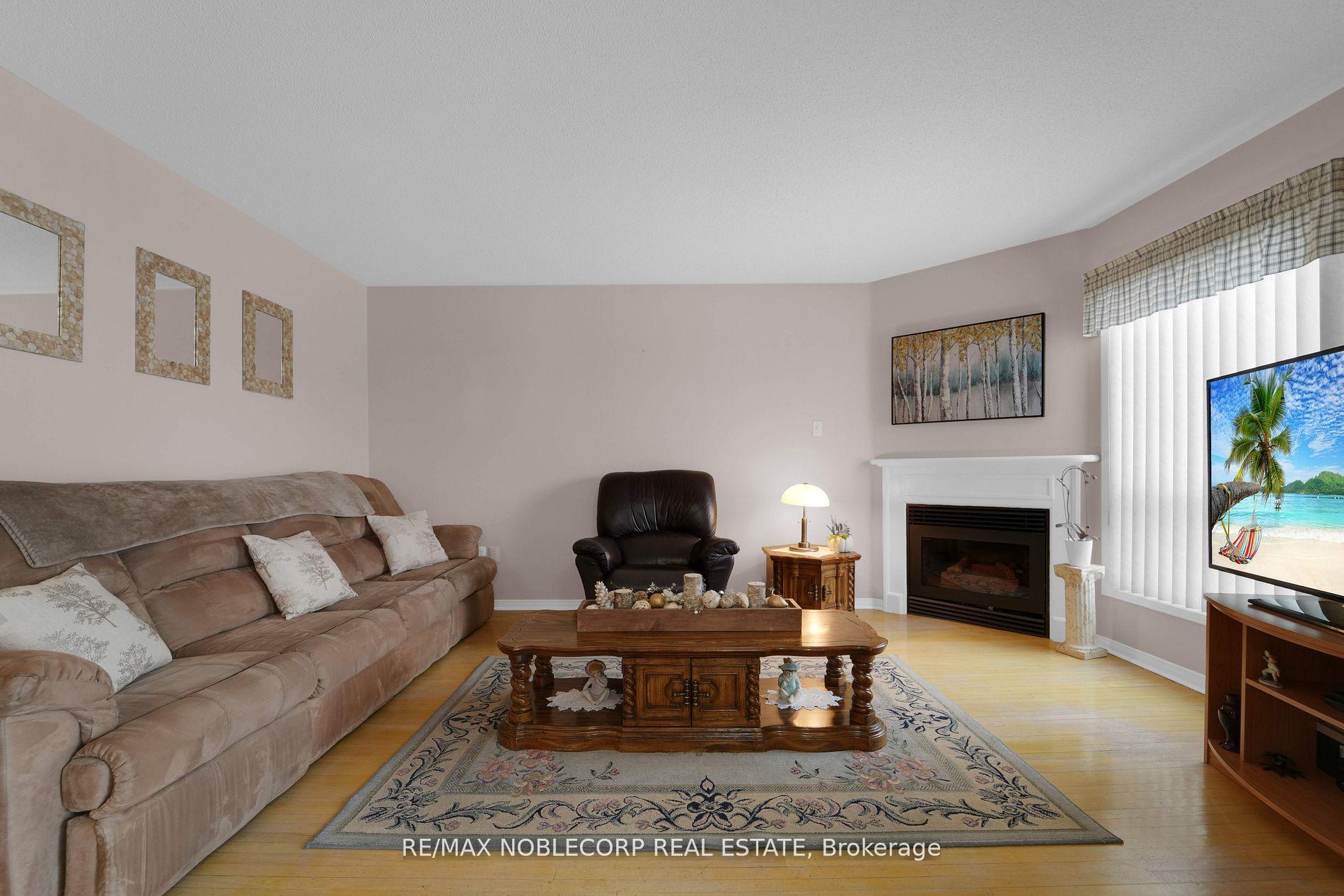 Photo 6 of 75 Red Maple Drive, Brampton, Brampton West — HOMEH