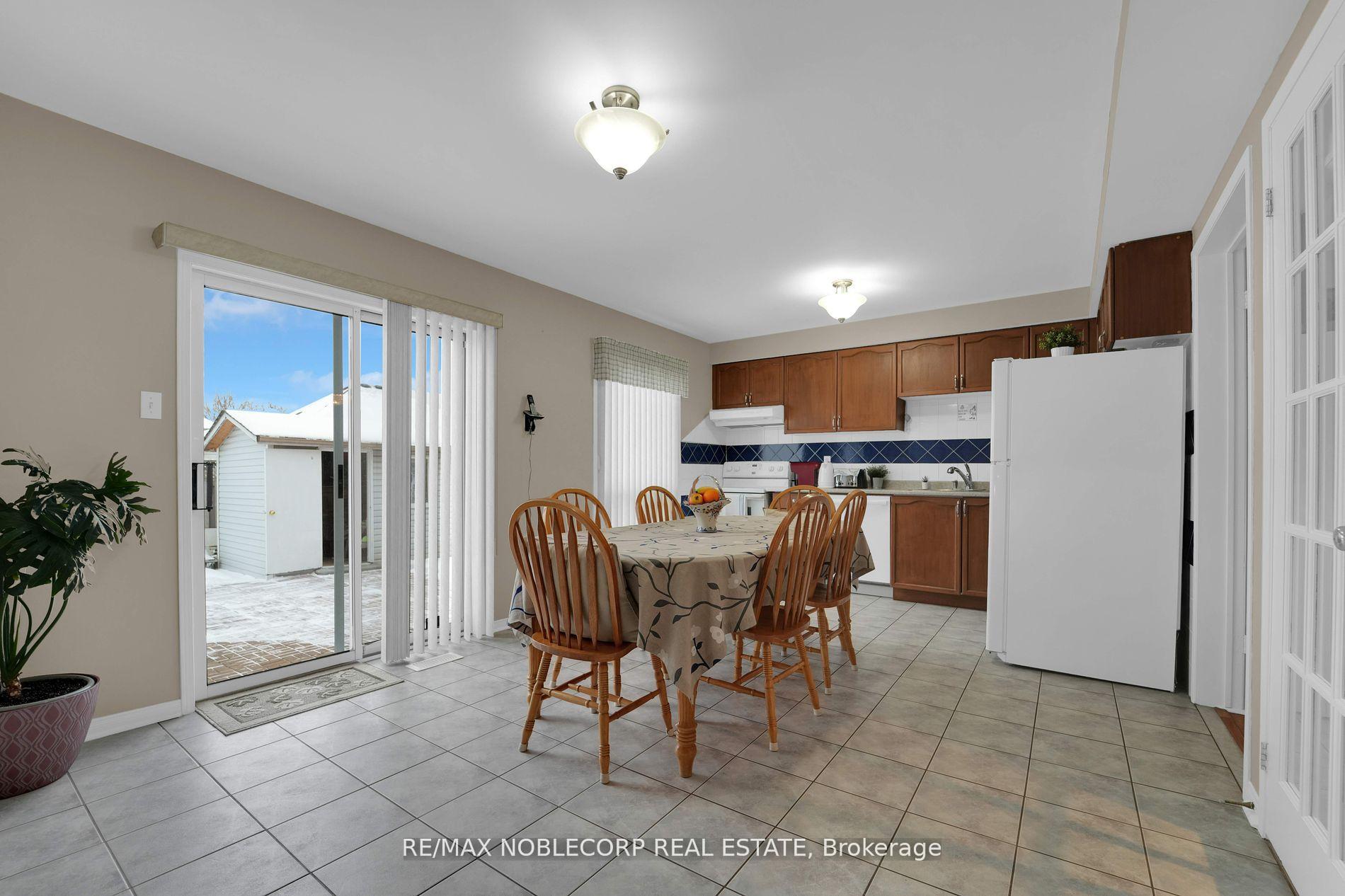Photo 8 of 75 Red Maple Drive, Brampton, Brampton West — HOMEH
