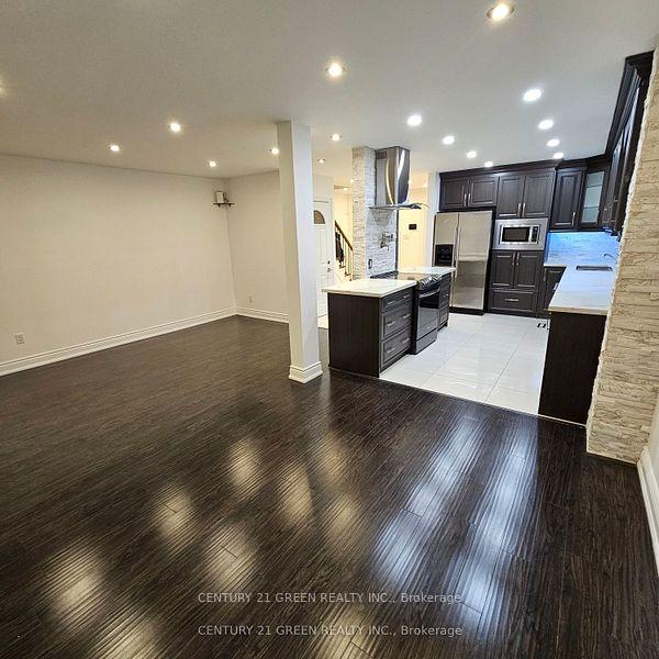 Photo 3 of 76 Metzak Drive, Brampton, Heart Lake West — HOMEH