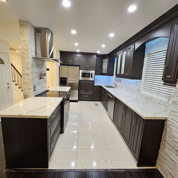 Photo 4 of 76 Metzak Drive, Brampton, Heart Lake West — HOMEH