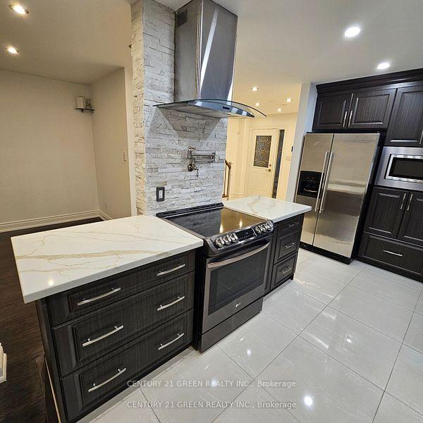 Photo 5 of 76 Metzak Drive, Brampton, Heart Lake West — HOMEH