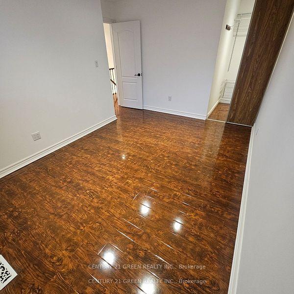 Photo 12 of 76 Metzak Drive, Brampton, Heart Lake West — HOMEH