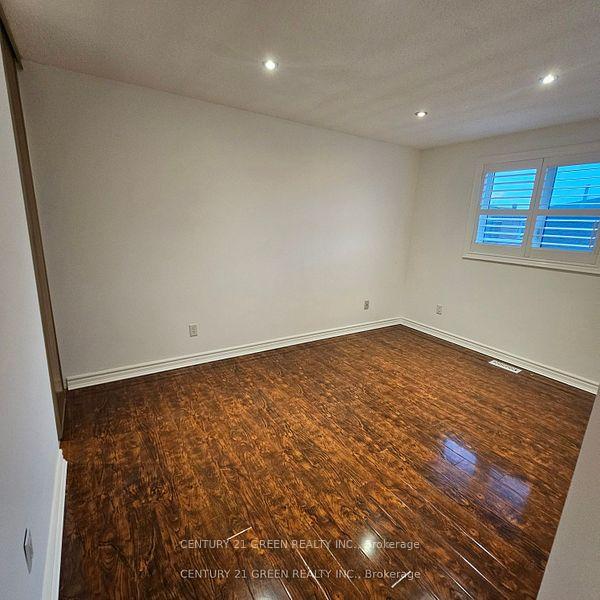 Photo 13 of 76 Metzak Drive, Brampton, Heart Lake West — HOMEH