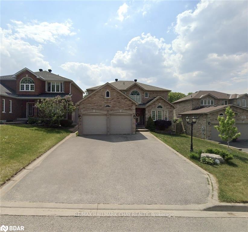 Photo 1 of 33 Pinecliff Crescent, Barrie, Ardagh — HOMEH