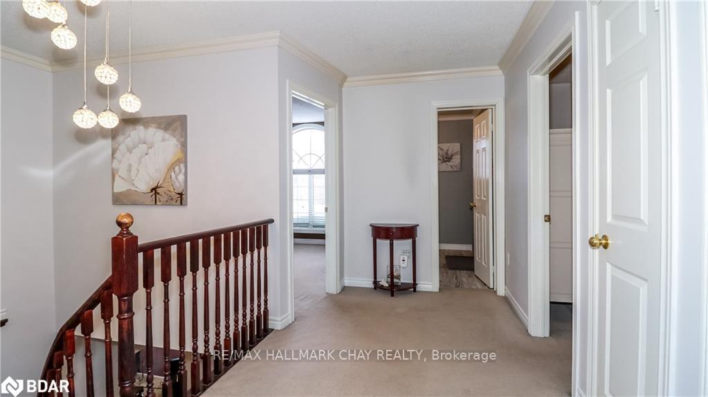 Photo 17 of 33 Pinecliff Crescent, Barrie, Ardagh — HOMEH