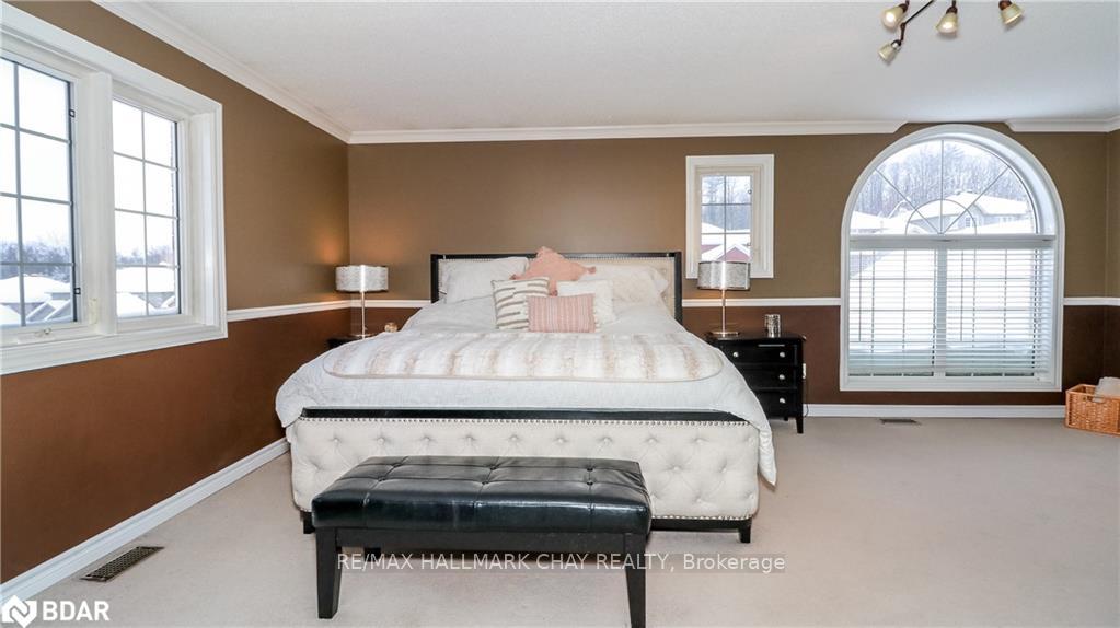 Photo 25 of 33 Pinecliff Crescent, Barrie, Ardagh — HOMEH