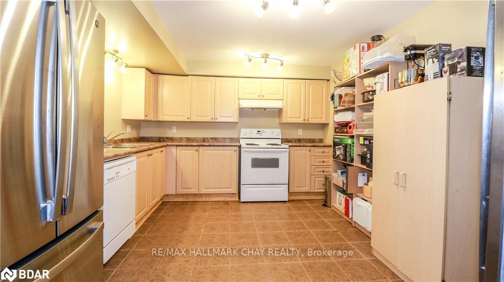 Photo 35 of 33 Pinecliff Crescent, Barrie, Ardagh — HOMEH