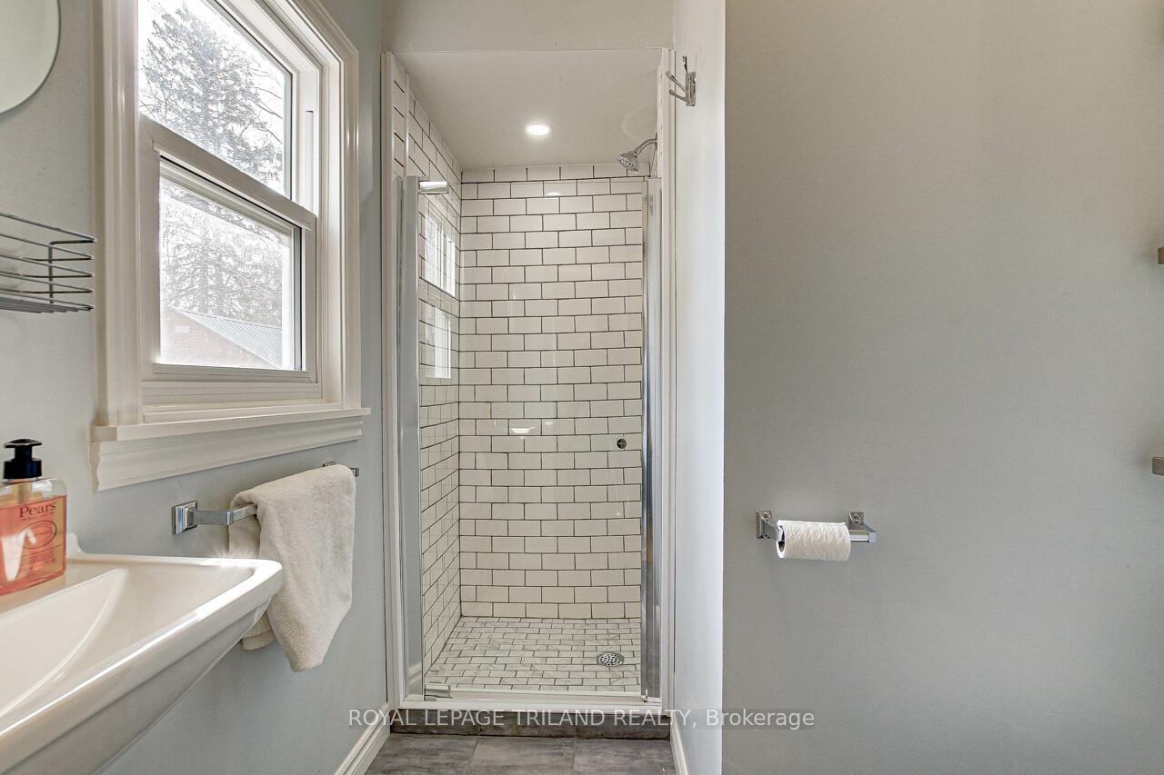 Photo 33 of 24 Gladstone Avenue, St. Thomas — HOMEH