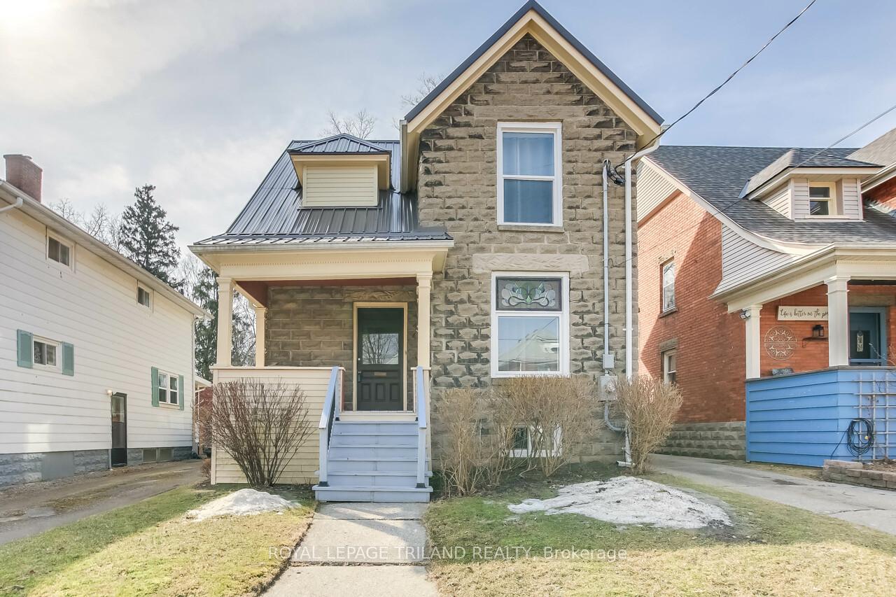 Photo 3 of 24 Gladstone Avenue, St. Thomas — HOMEH