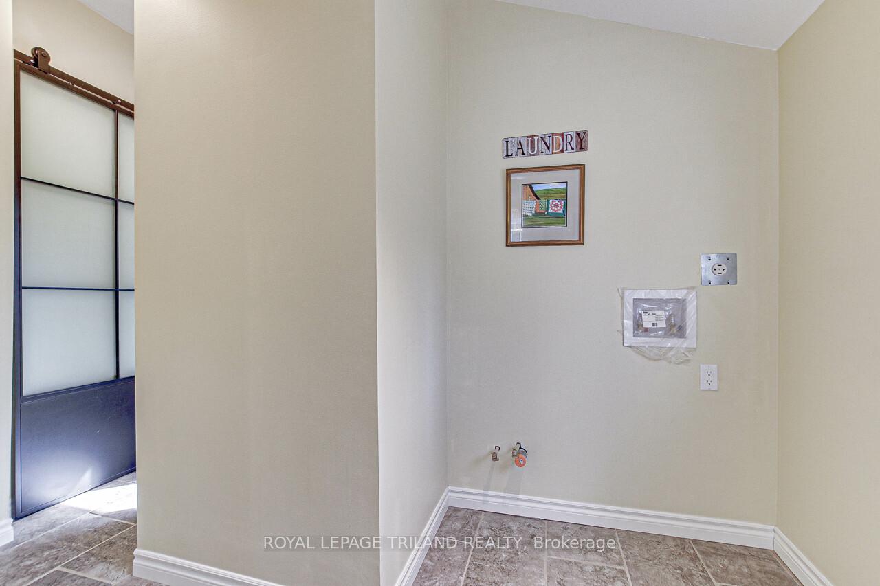 Photo 16 of 24 Gladstone Avenue, St. Thomas — HOMEH