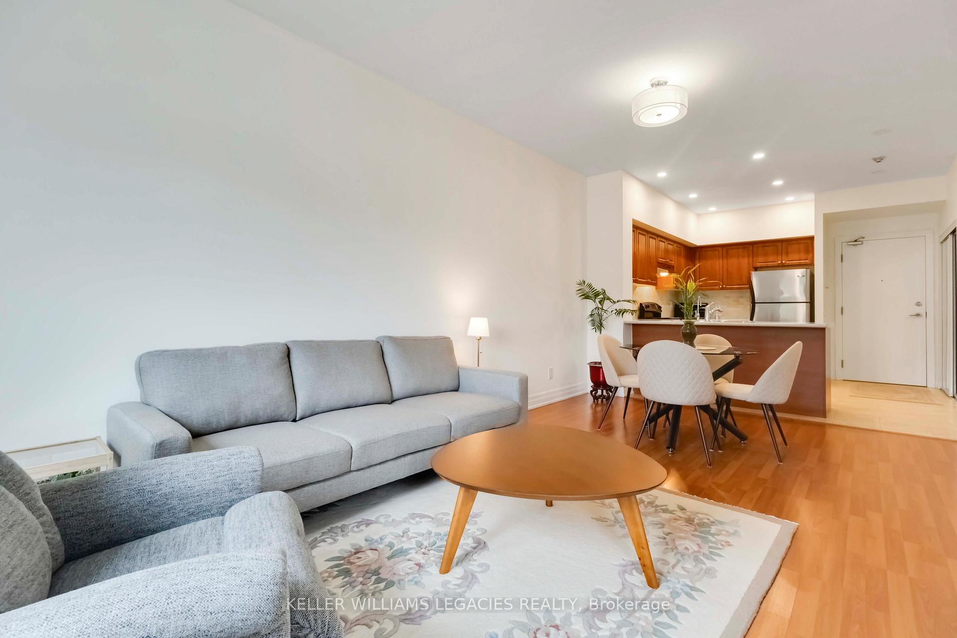 Photo 15 of Unit 111, 9431 Jane Street, Vaughan, Maple — HOMEH