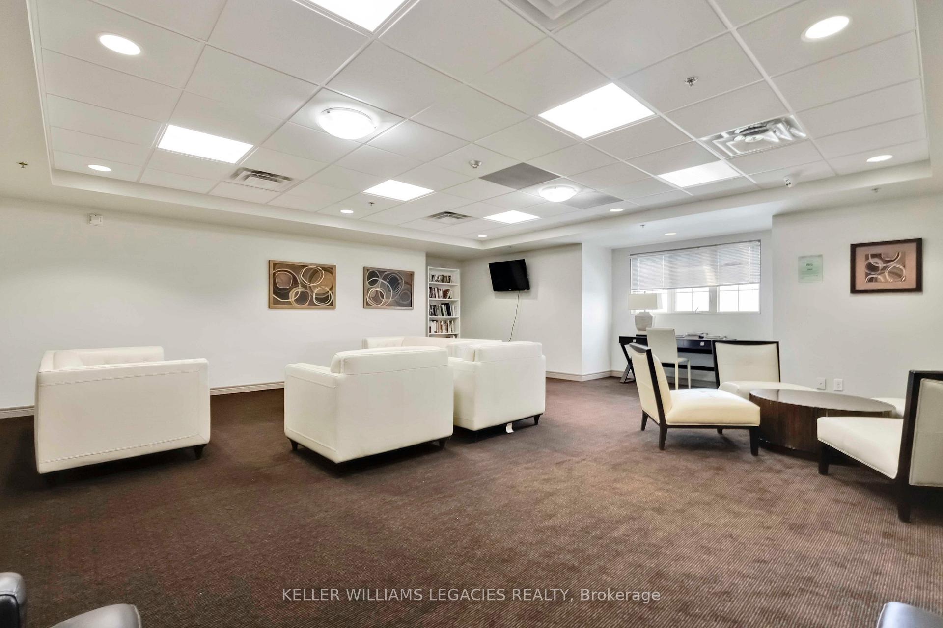 Photo 24 of Unit 111, 9431 Jane Street, Vaughan, Maple — HOMEH