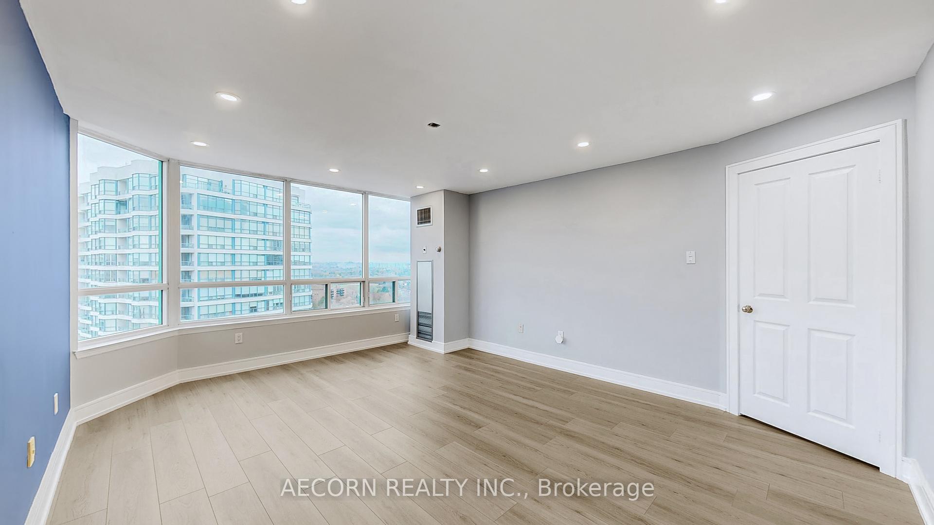 Photo 12 of Unit 1210, 7250 Yonge Street, Vaughan, Crestwood-Springfarm-Yorkhill — HOMEH