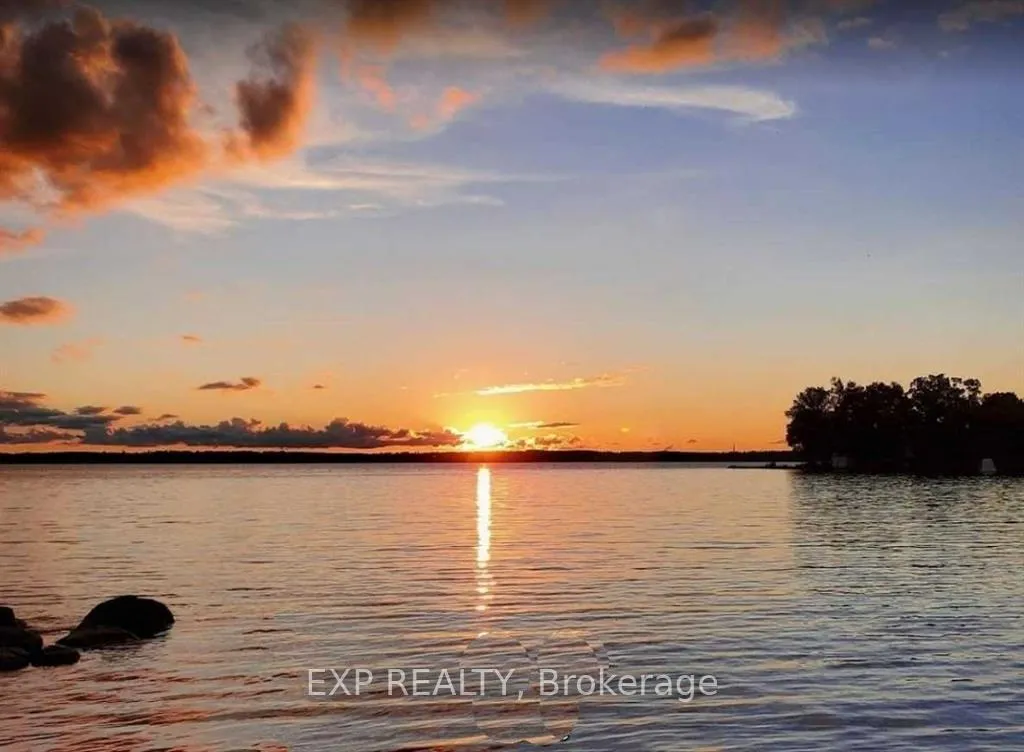 Photo 12 of 51 Lake Drive, Georgina, Historic Lakeshore Communities — HOMEH