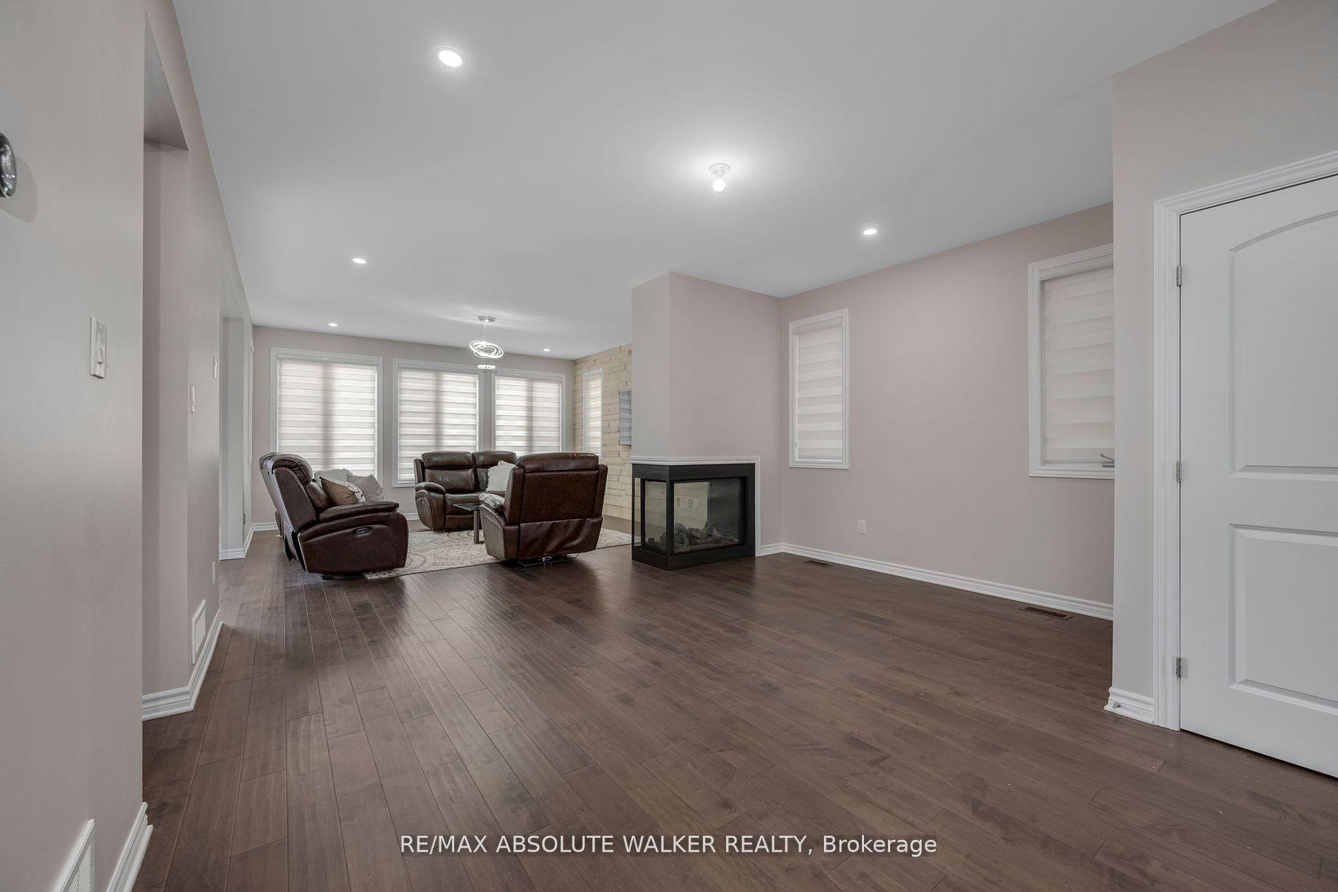 Photo 5 of 75 Dun Skipper Drive, Ottawa, Blossom Park/Kemp Park/Findlay Creek — HOMEH