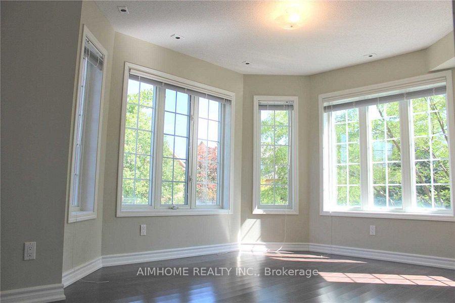Photo 10 of Unit 7, 3 Alpen Way, Markham, Unionville — HOMEH