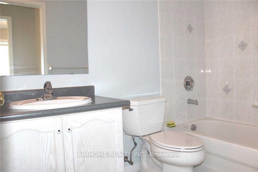 Photo 13 of Unit 7, 3 Alpen Way, Markham, Unionville — HOMEH