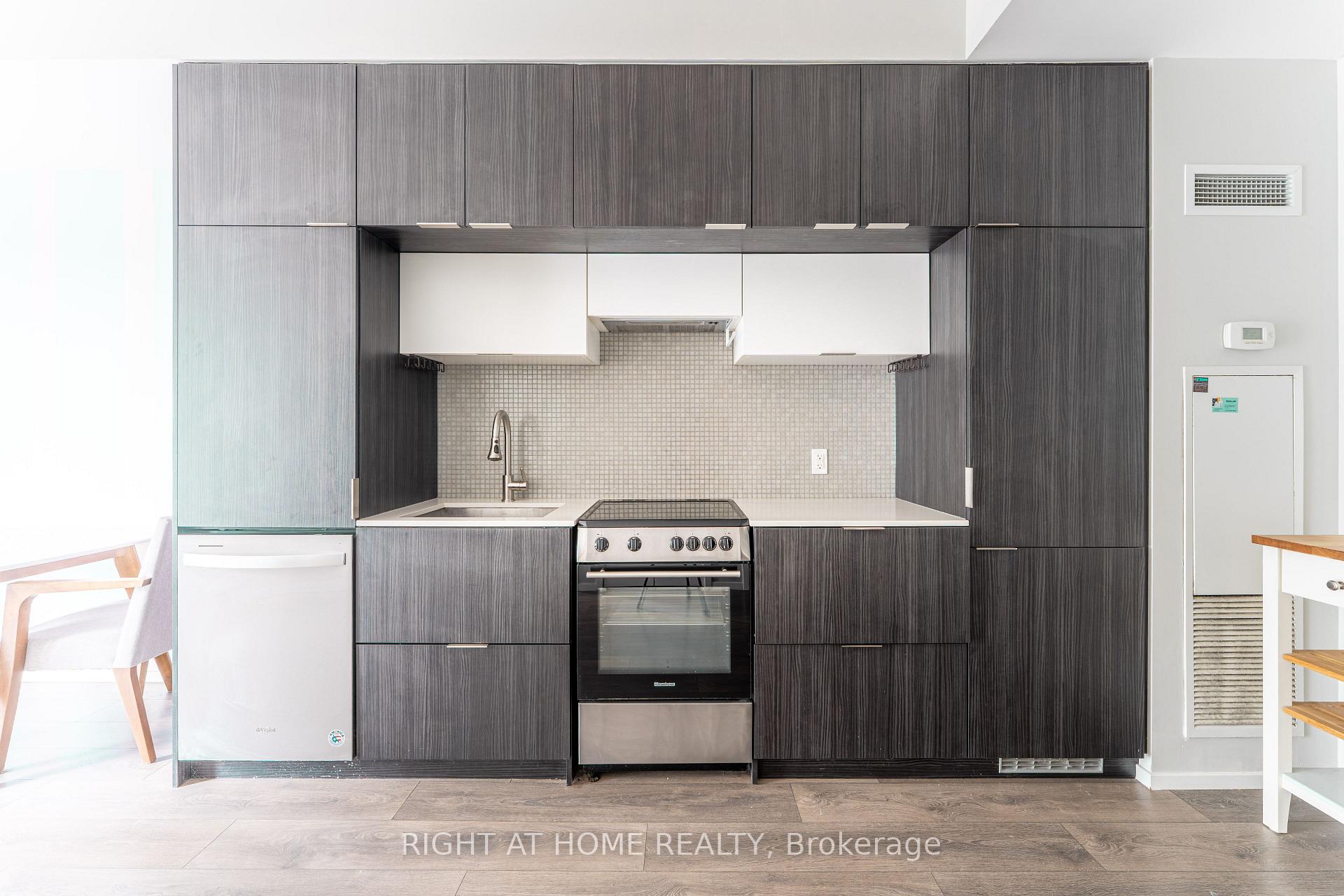 Photo 2 of Unit 2103, 159 Dundas Street E, Toronto, Church-Yonge Corridor — HOMEH