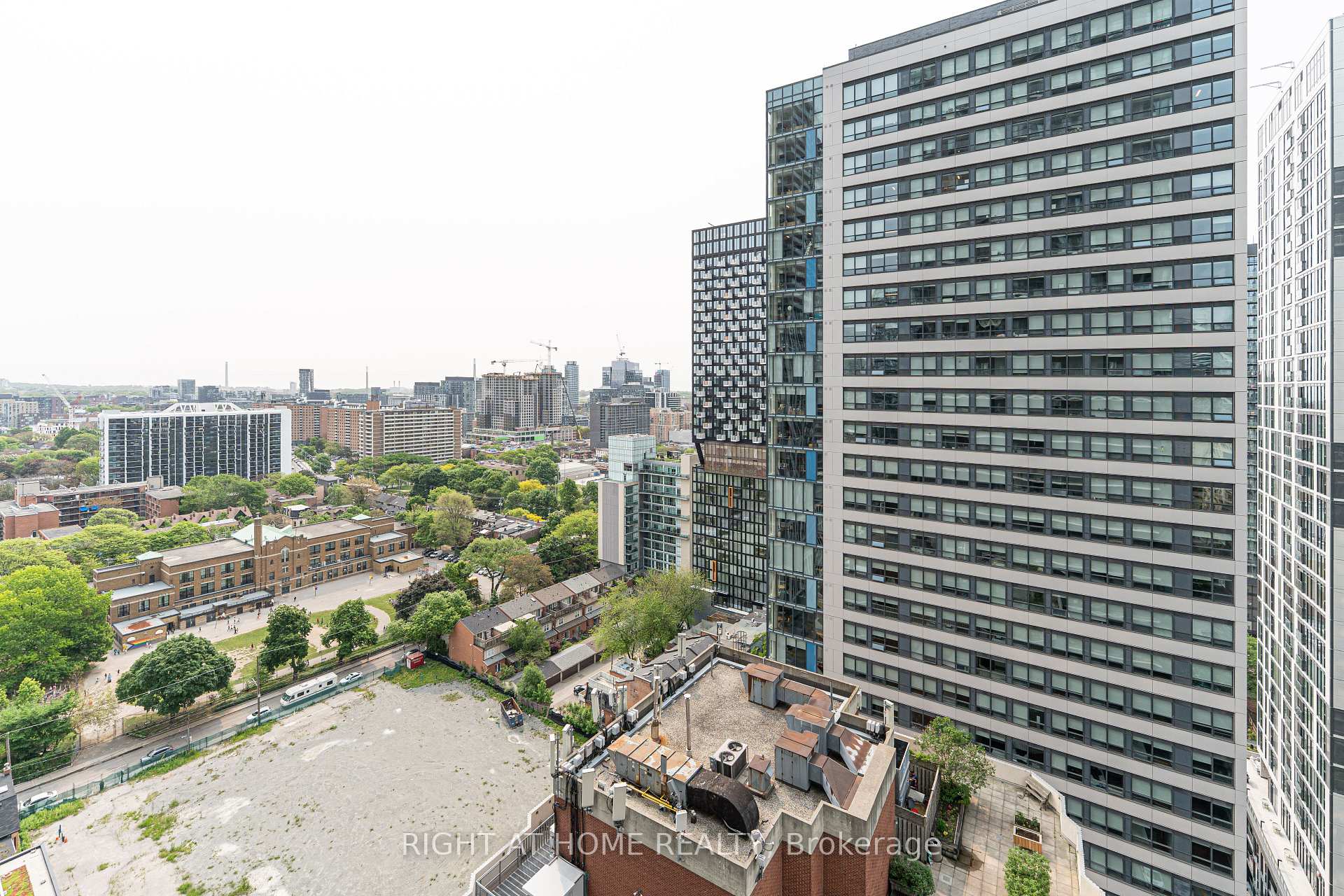 Photo 17 of Unit 2103, 159 Dundas Street E, Toronto, Church-Yonge Corridor — HOMEH