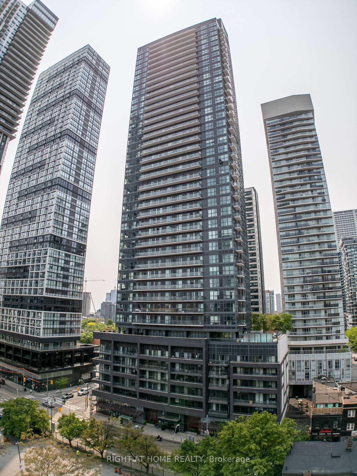 Photo 18 of Unit 2103, 159 Dundas Street E, Toronto, Church-Yonge Corridor — HOMEH
