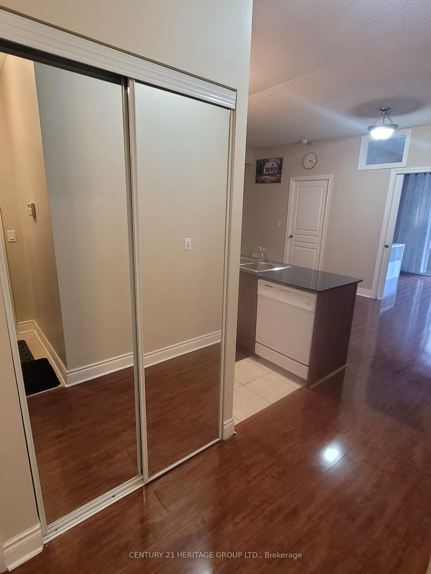Photo 10 of Unit 1101, 7 North Park Road, Vaughan, Beverley Glen — HOMEH