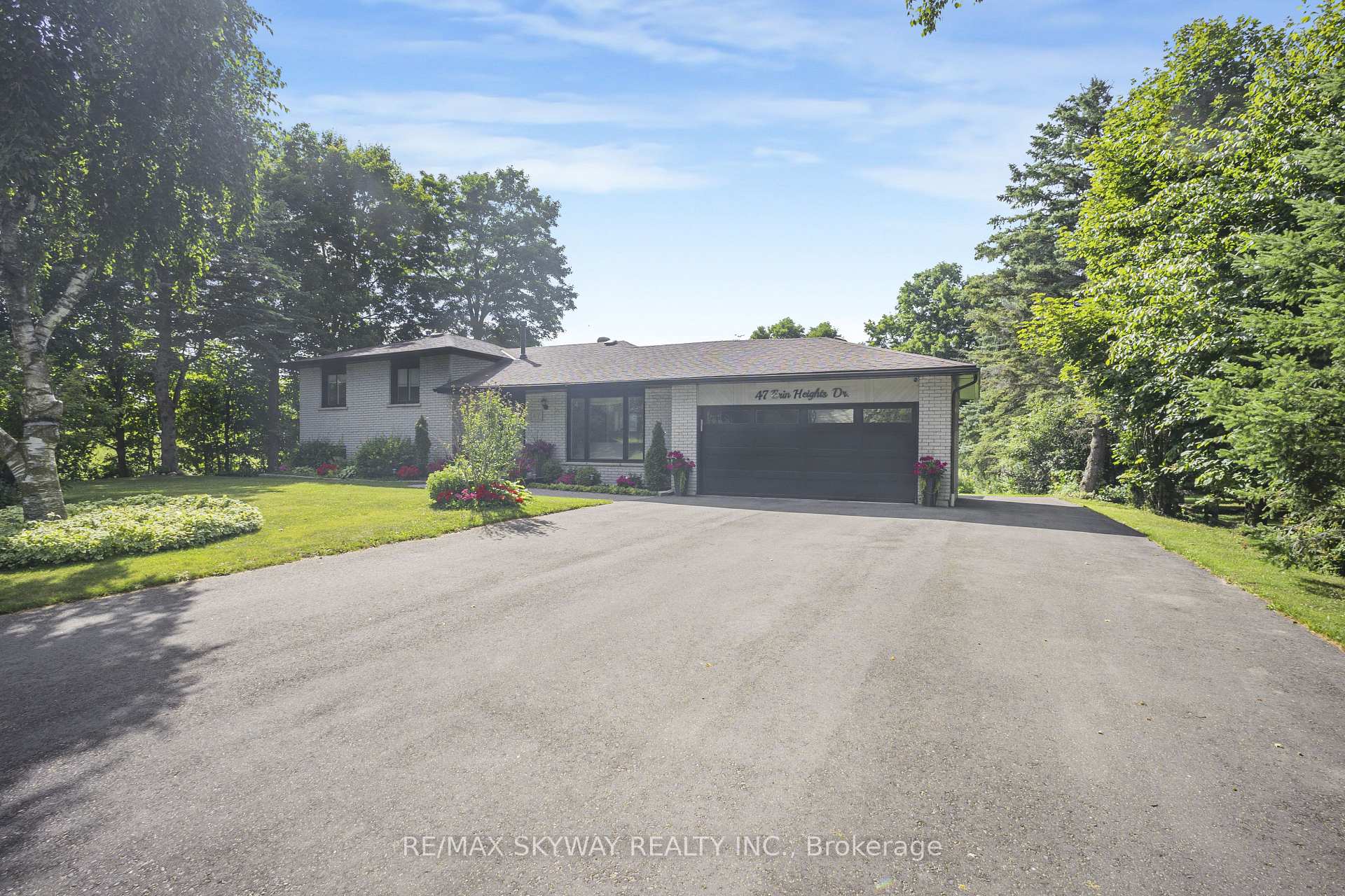 Photo 3 of 47 Erin Heights Drive, Erin — HOMEH