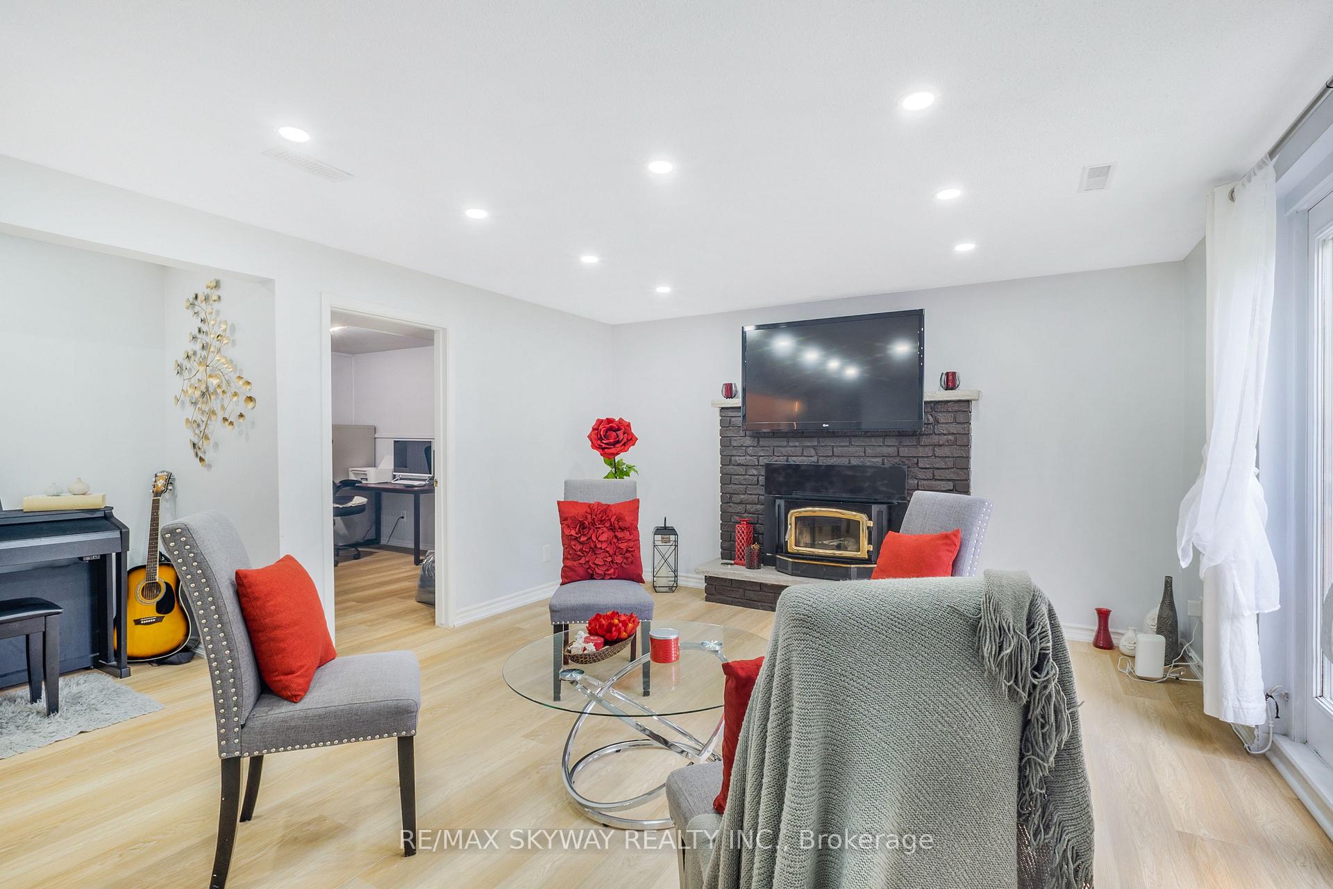 Photo 23 of 47 Erin Heights Drive, Erin — HOMEH