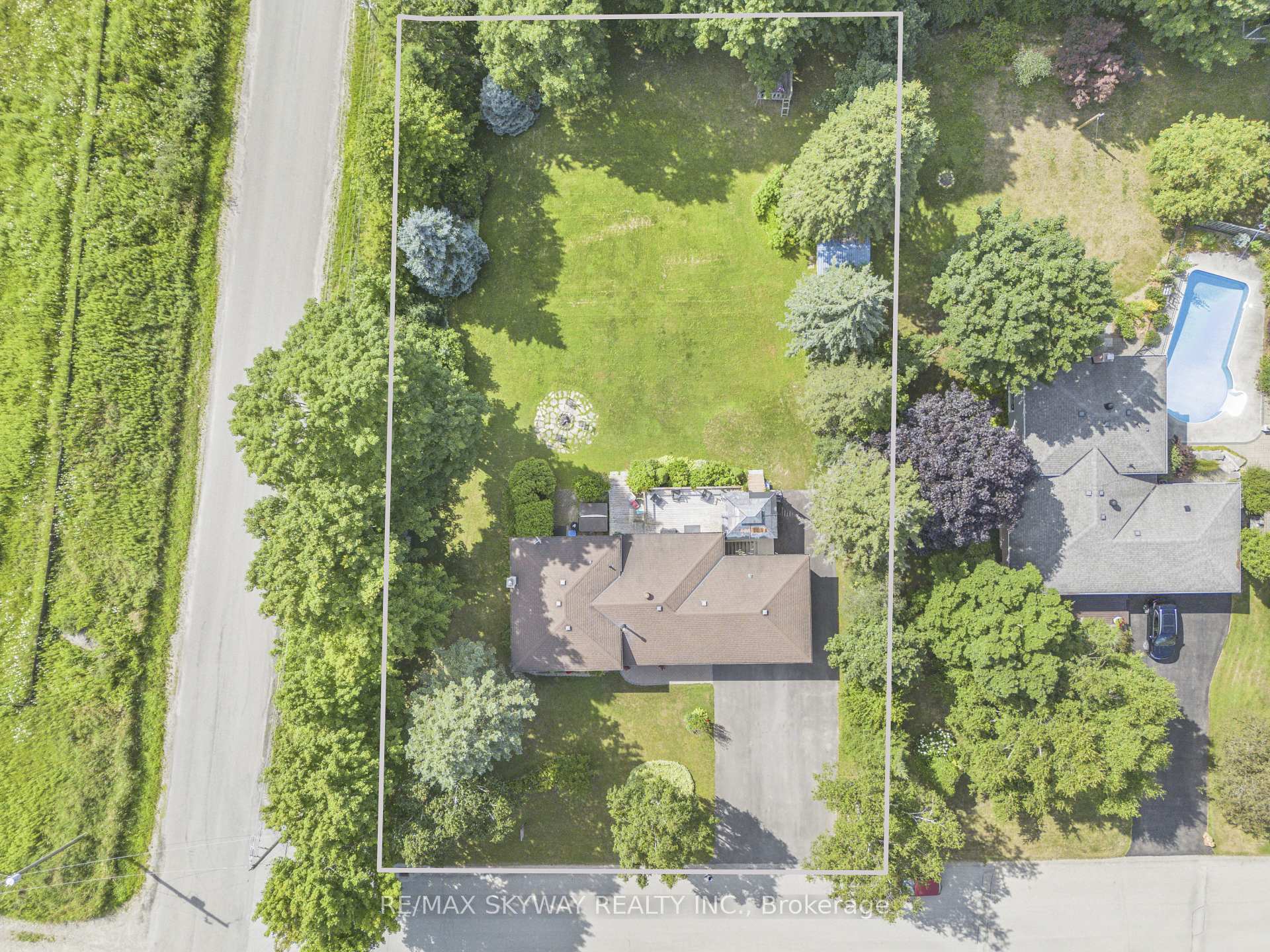 Photo 39 of 47 Erin Heights Drive, Erin — HOMEH