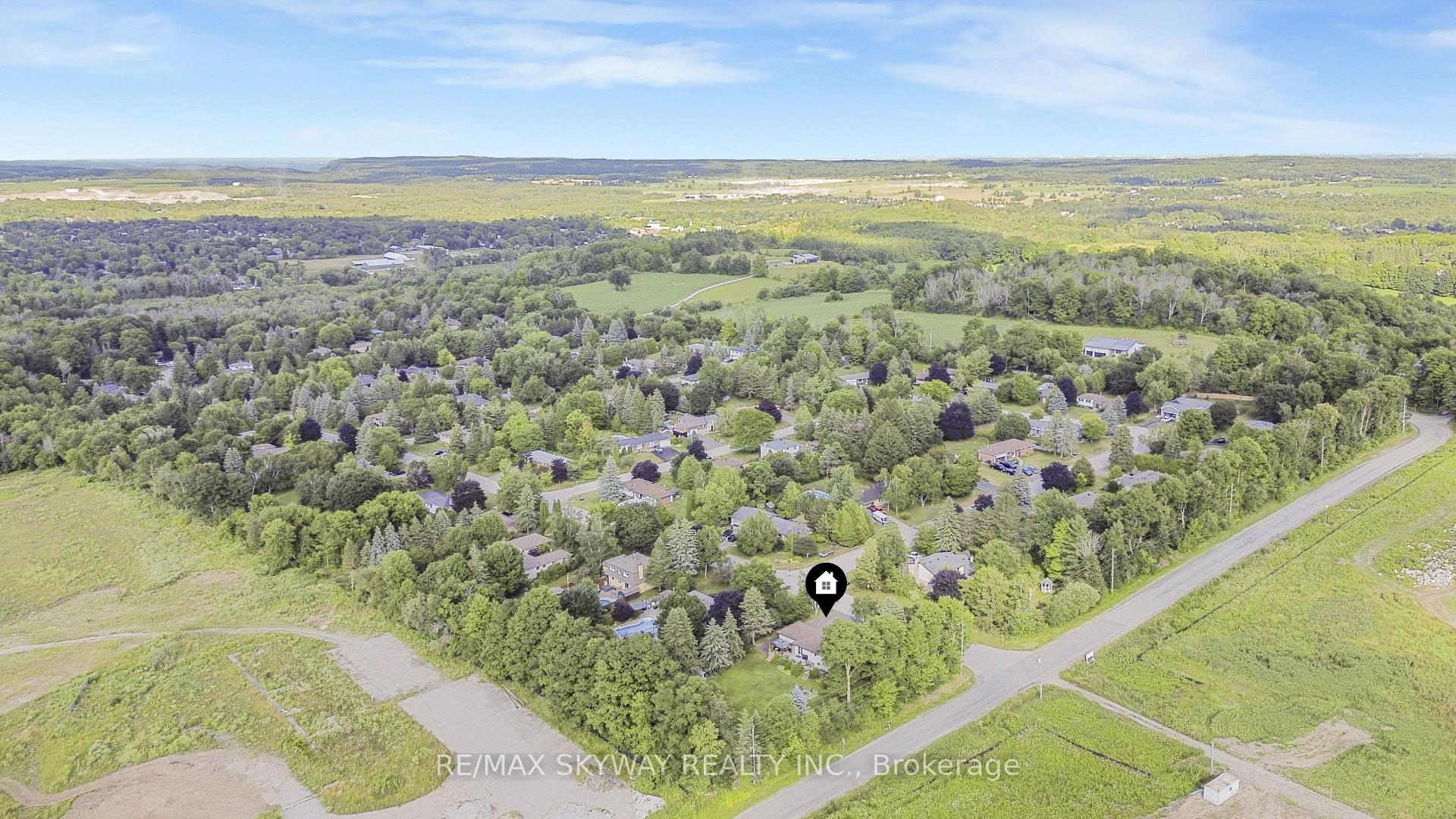 Photo 40 of 47 Erin Heights Drive, Erin — HOMEH