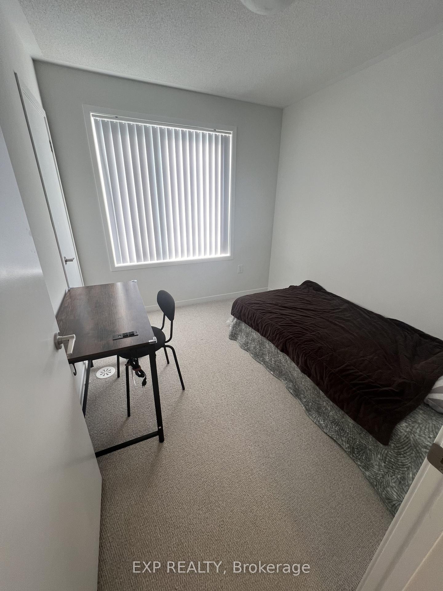 Photo 12 of Unit 239, 121 Honeycrisp Cres, Vaughan, Concord — HOMEH