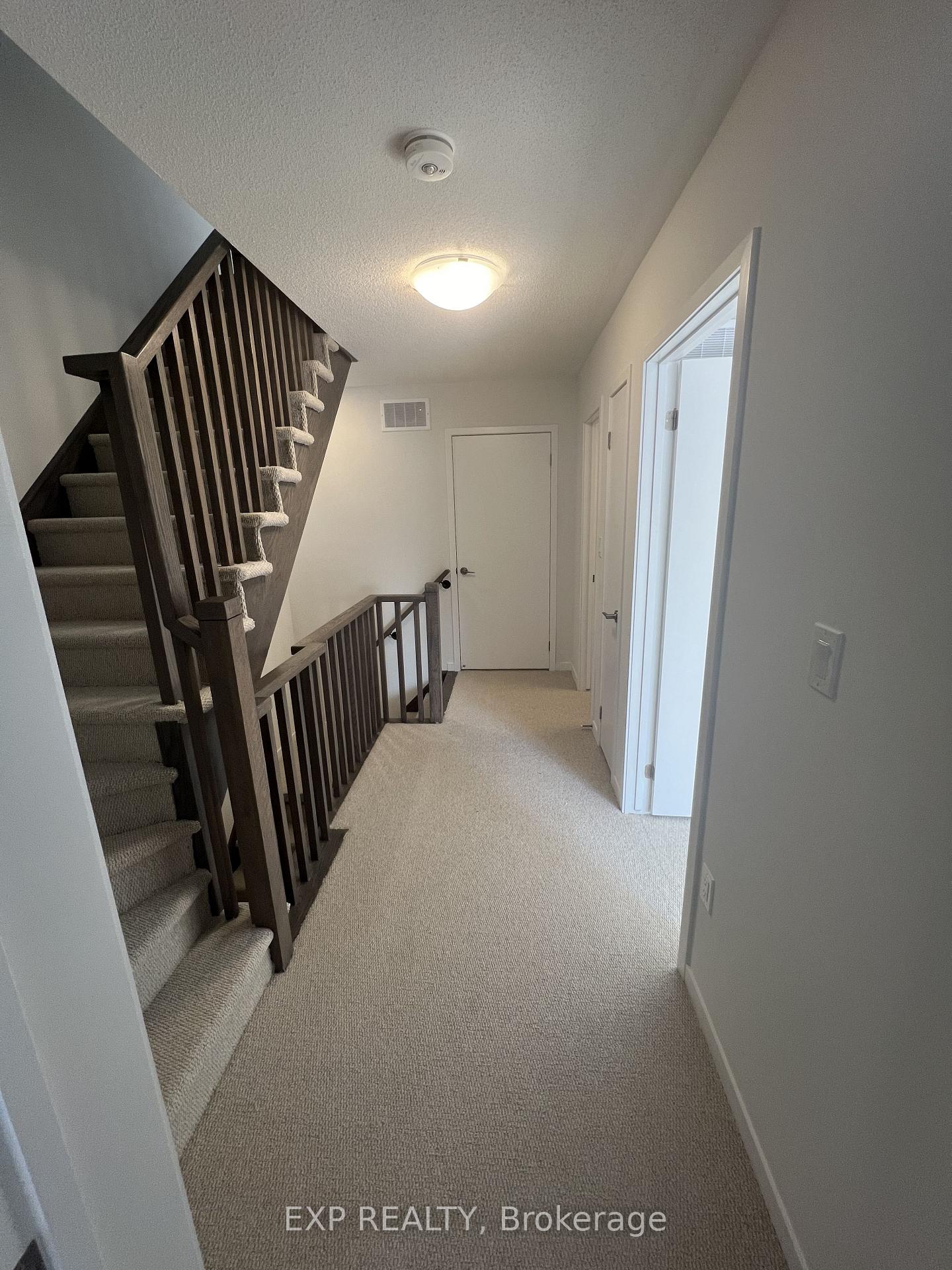 Photo 16 of Unit 239, 121 Honeycrisp Cres, Vaughan, Concord — HOMEH