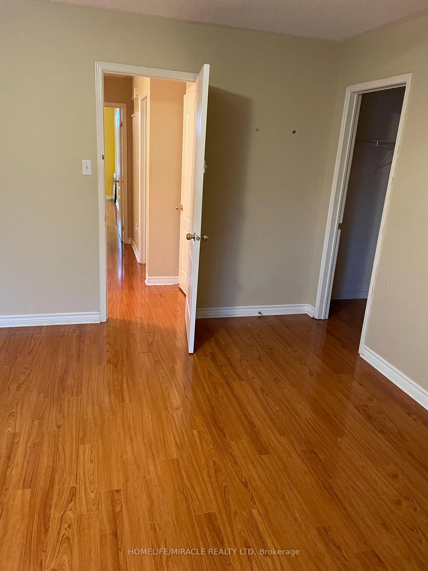 Photo 12 of 26 Penbridge Circle, Brampton, Brampton North — HOMEH